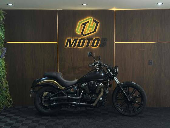 KAWASAKI VULCAN 900 CUSTOM KAWASAKI VULCAN 900 CUSTOM